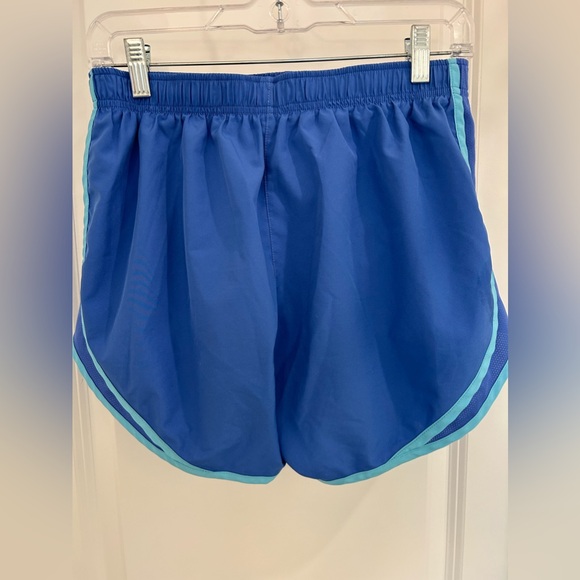Nike Tempo Running Shorts Size Medium - Picture 2 of 9